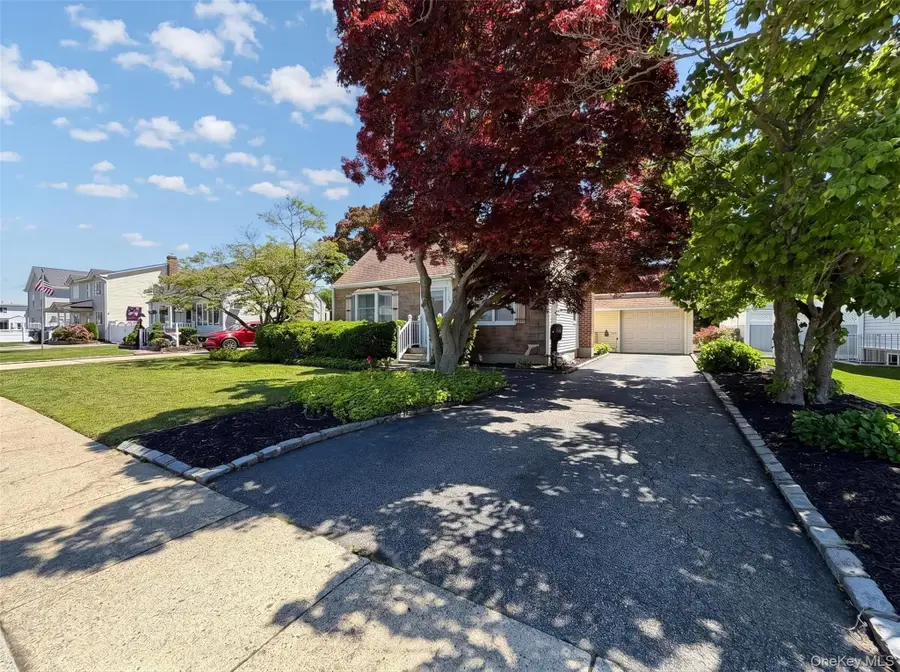 3584 Condor Road, Levittown, NY 11756 - #3