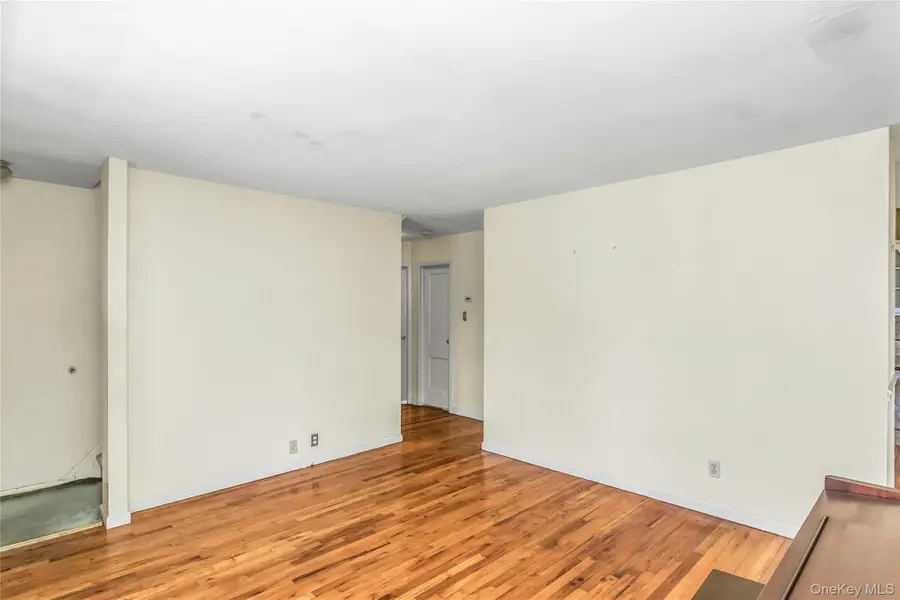 735 Muncey Road, West Islip, NY 11795 - #3