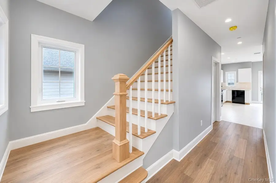 9 James Street S, East Rockaway, NY 11518 - #3
