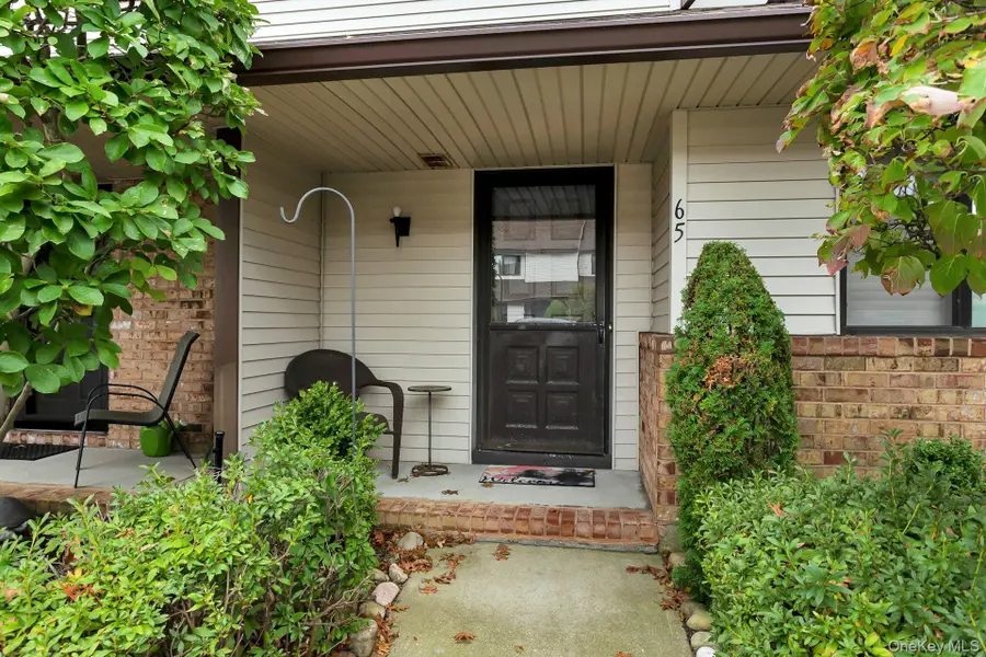 65 Cottonwood Court, Wantagh, NY 11793 - #3