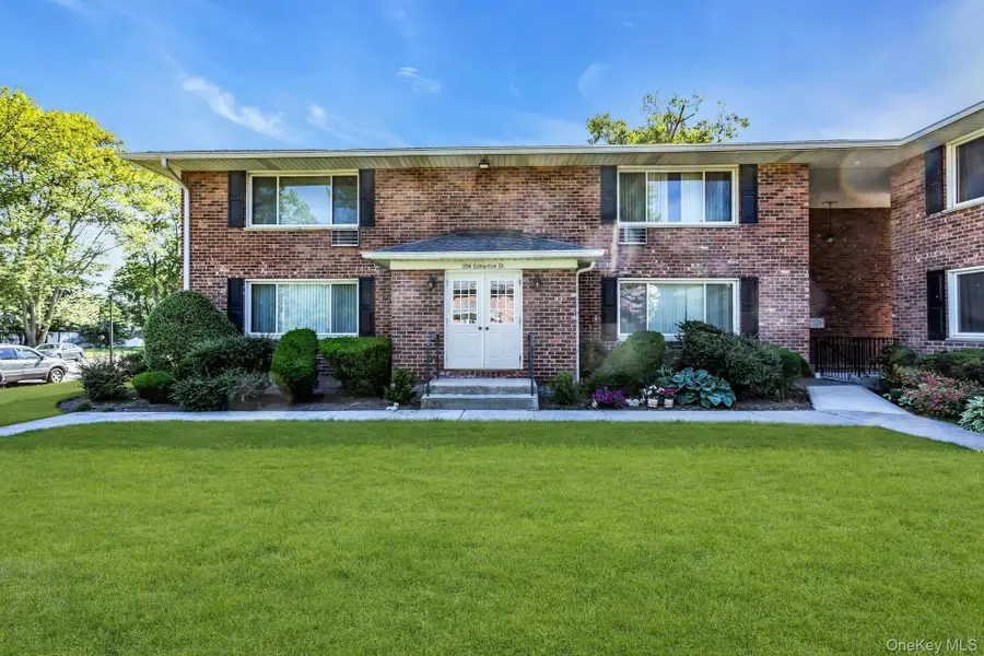 294 Edmunton Drive #k19, North Babylon, NY 11703 - #2