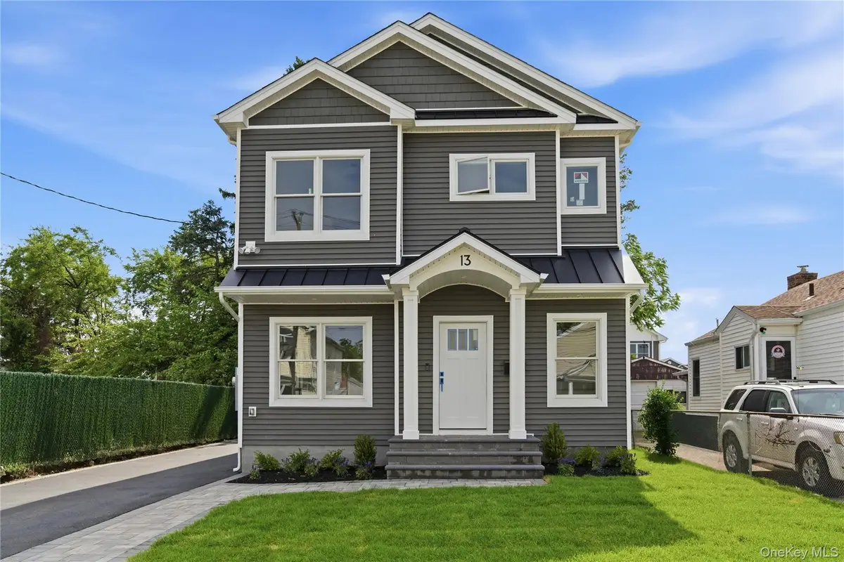 13 Evelyn Avenue, Westbury, NY 11590 - #1