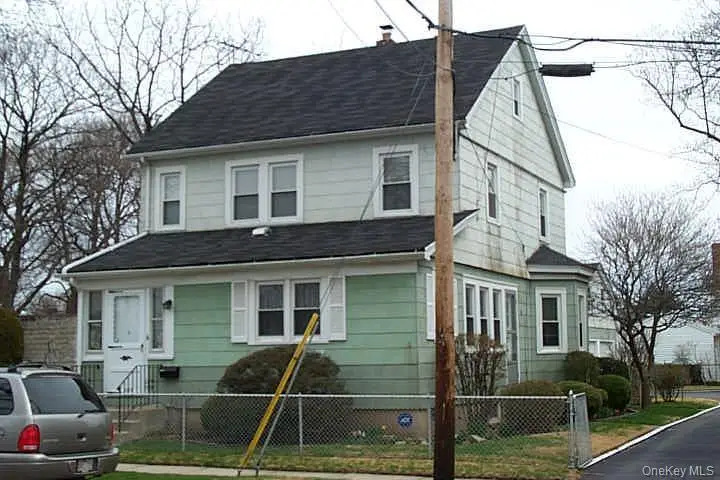6 S 12th Street, New Hyde Park, NY 11040 - #1