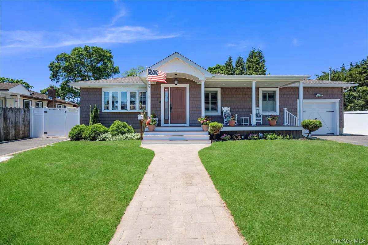 190 Sexton Road, West Babylon, NY 11704 - #1