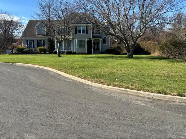 37 N Durkee Lane, East Patchogue, NY 11772