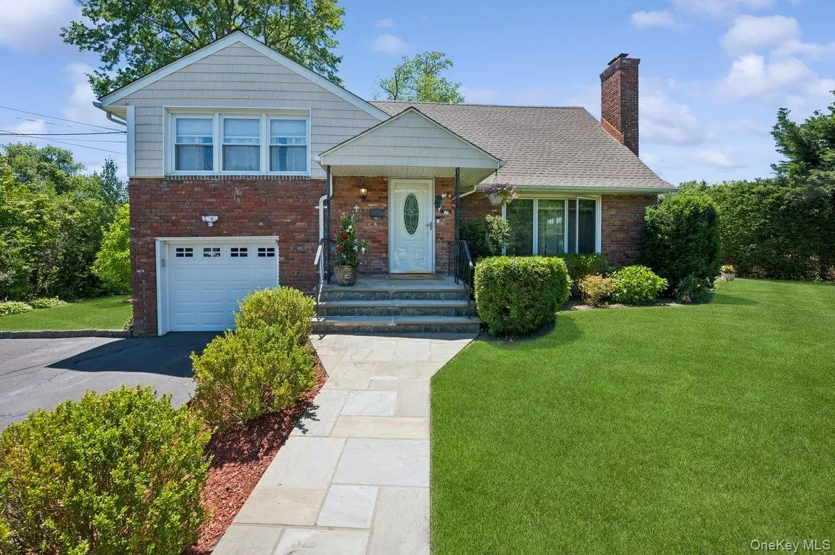 3 Carolyn Place, Bronxville, NY 10708 - #1