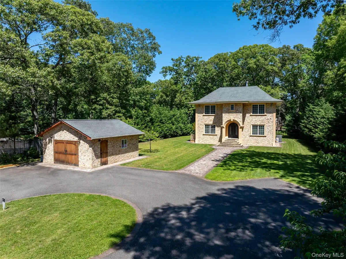 225 Old Willets Path, Smithtown, NY 11787 - #1