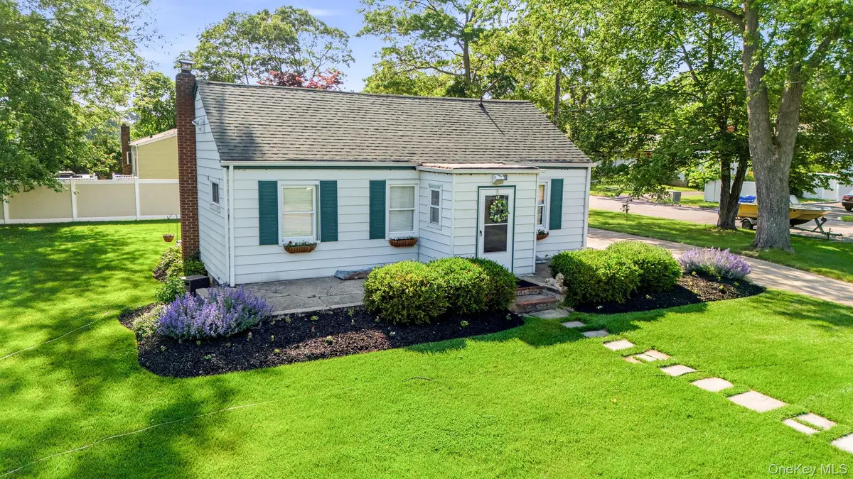 76 Hanrahan Avenue, Farmingville, NY 11738 - #1