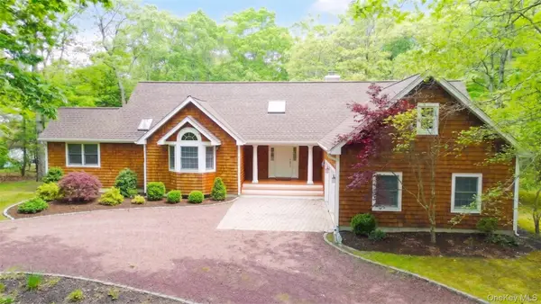 33 Windwood Court, Westhampton, NY 11977