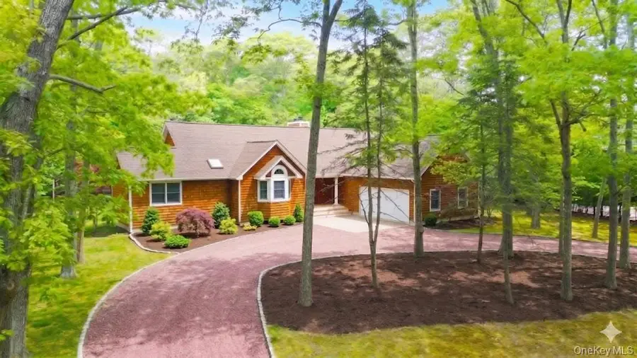 33 Windwood Court, Westhampton, NY 11977 - #2