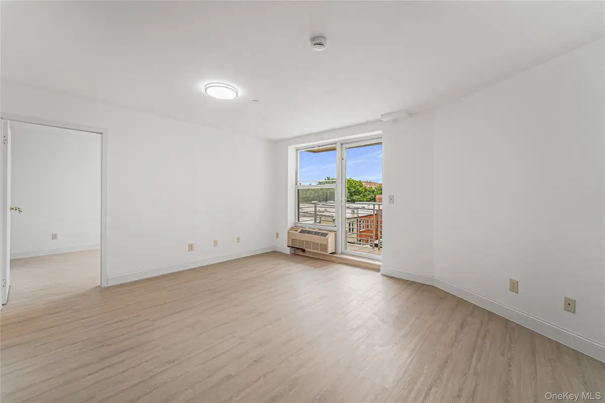 81-15 Queens Boulevard #4H, Elmhurst, NY 11373 - #1