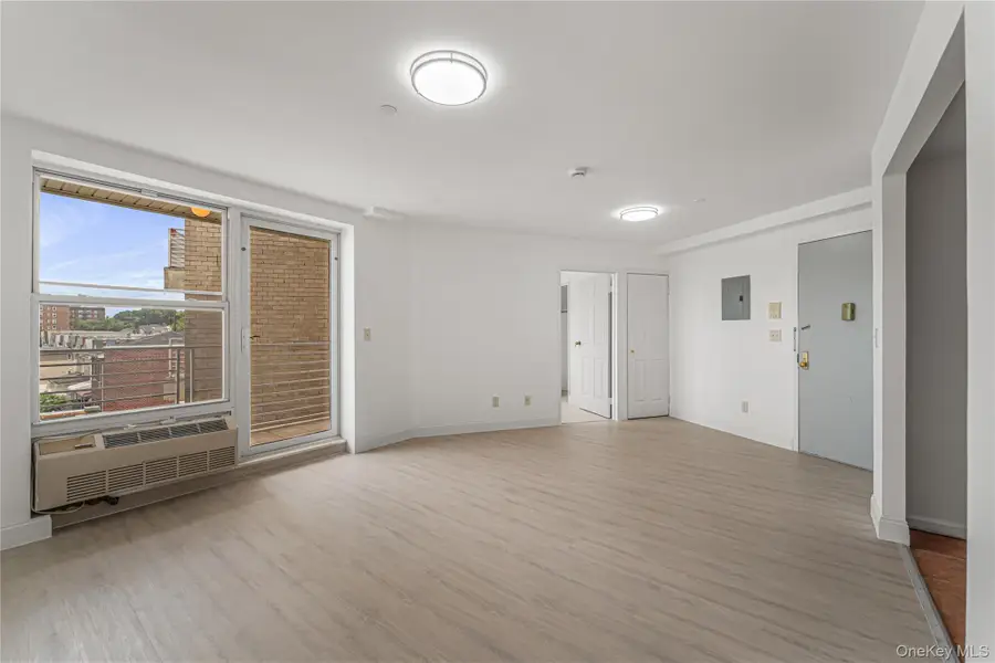 81-15 Queens Boulevard #4H, Elmhurst, NY 11373 - #2