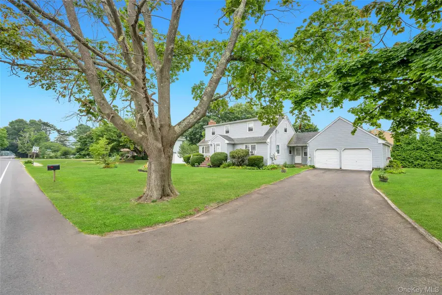 274 Johnson Avenue, Sayville, NY 11782 - #3