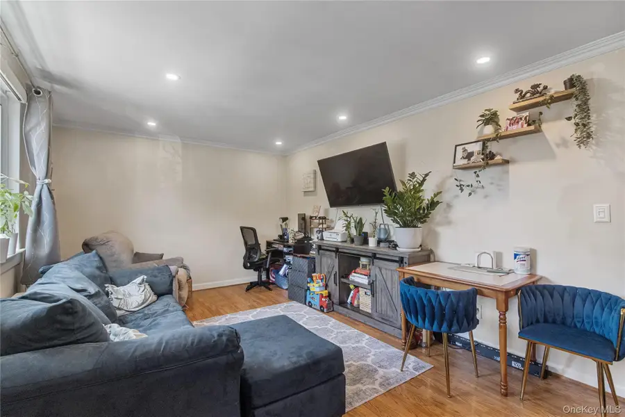 73-11B 263 #B, Glen Oaks, NY 11004 - #2