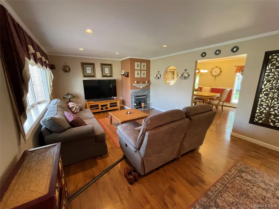 41 Birchfield Avenue, Babylon, NY 11702 - #3