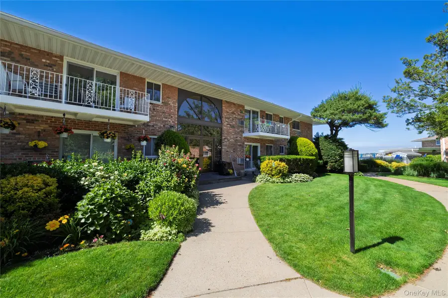 1 Toms Point Lane #Building 5, Unit 9J, Port Washington, NY 11050 - #2
