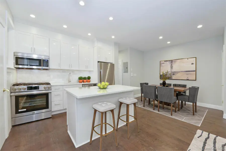 23-70 26th Street #3 Family, Astoria, NY 11105 - #3