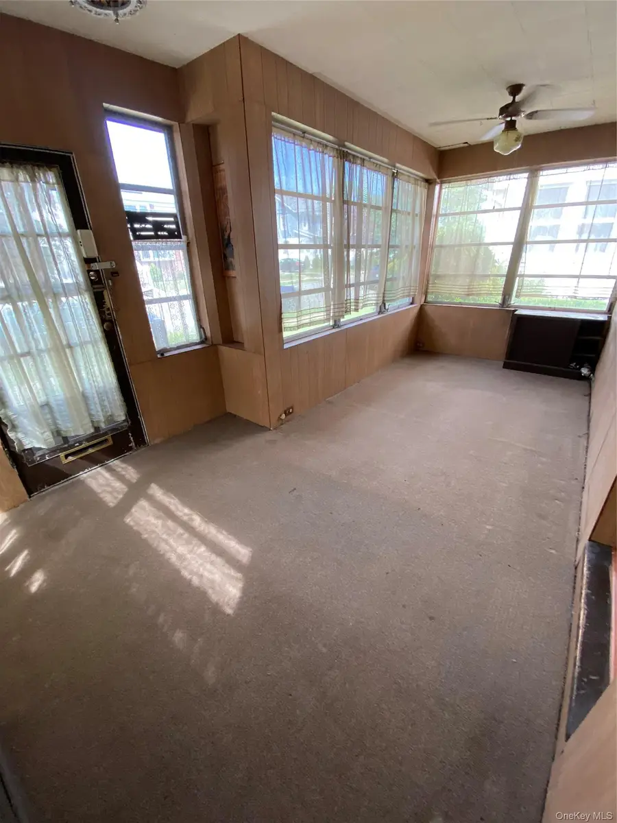 78 E Lincoln Avenue, Valley Stream, NY 11580 - #3
