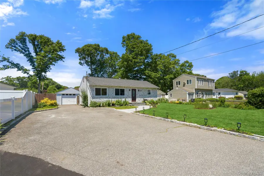 1084 Hyman Avenue, Bay Shore, NY 11706 - #2