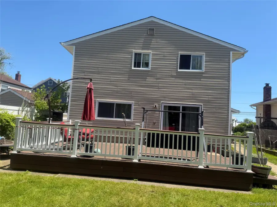 784 S Ocean Avenue, Freeport, NY 11520 - #2