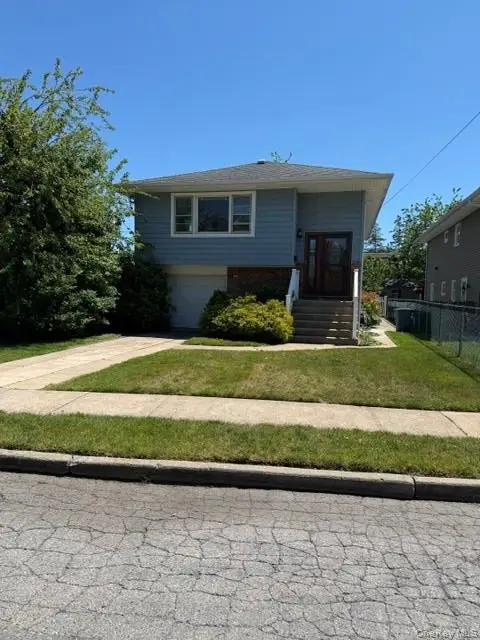 190 Hollywood Avenue, Valley Stream, NY 11581 - #1
