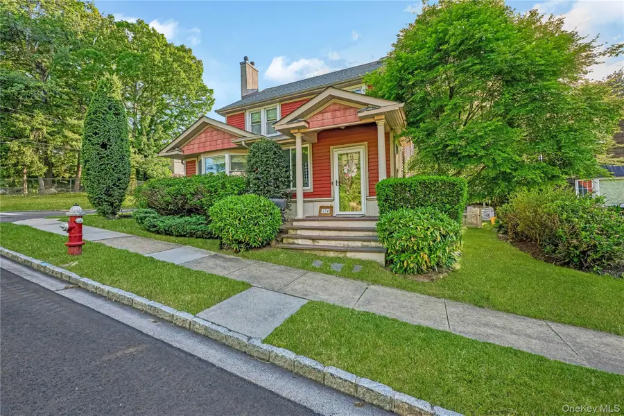 134 Singworth Street, Oyster Bay, NY 11771 - #2