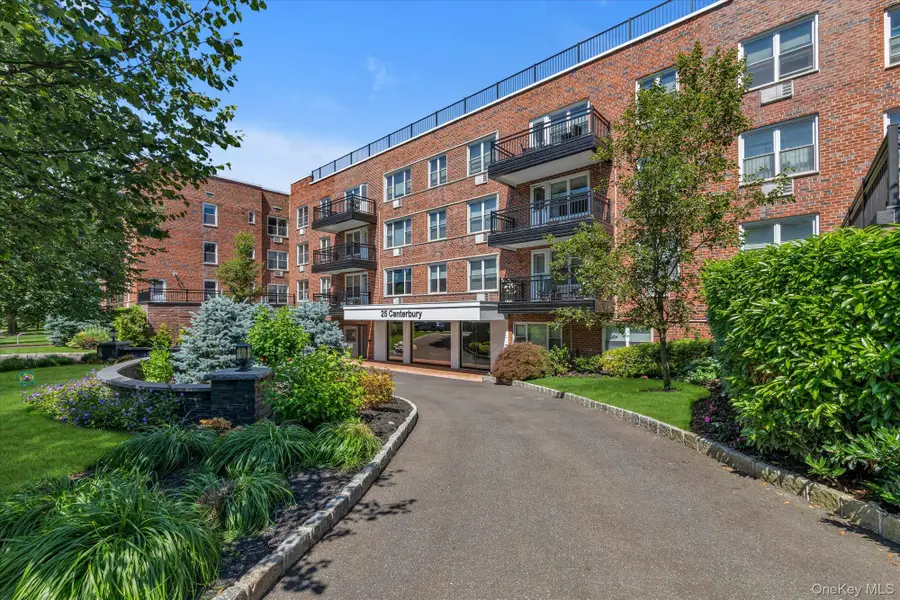 25 Canterbury Road #1F, Great Neck, NY 11021 - #2