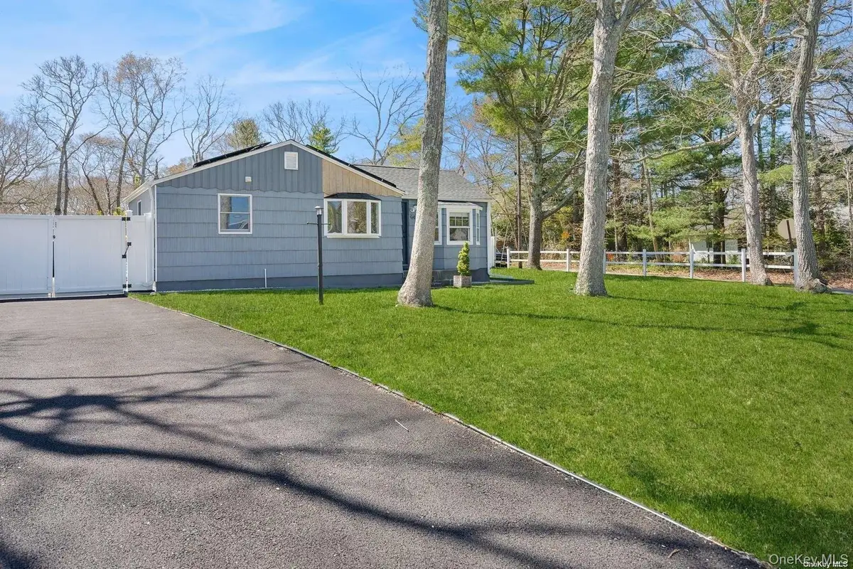 94 E Bay Avenue, Hampton Bays, NY 11946 - #1