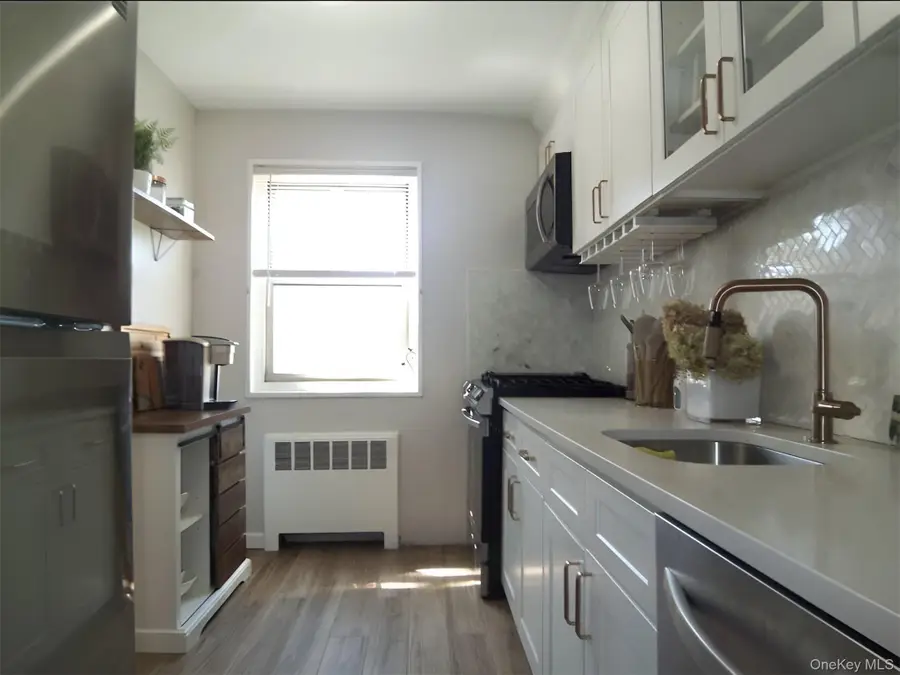8 Cascade Terrace #1D, Yonkers, NY 10703 - #2