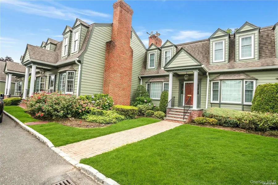 22 Duke Of Gloucest, Manhasset, NY 11030 - #3