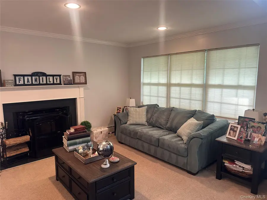 18 Mill Lane, Medford, NY 11763 - #2