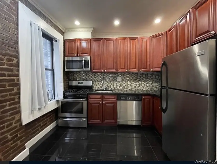 2106 35 #C3, Astoria, NY 11102 - #2