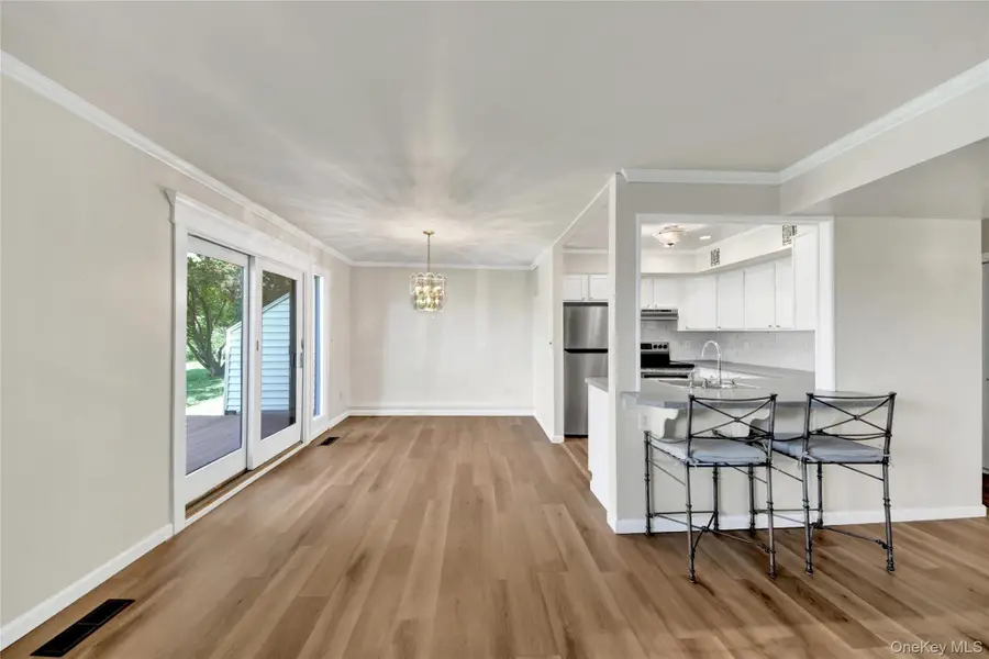 51 Jefferson Oval #E, Yorktown Heights, NY 10598 - #2