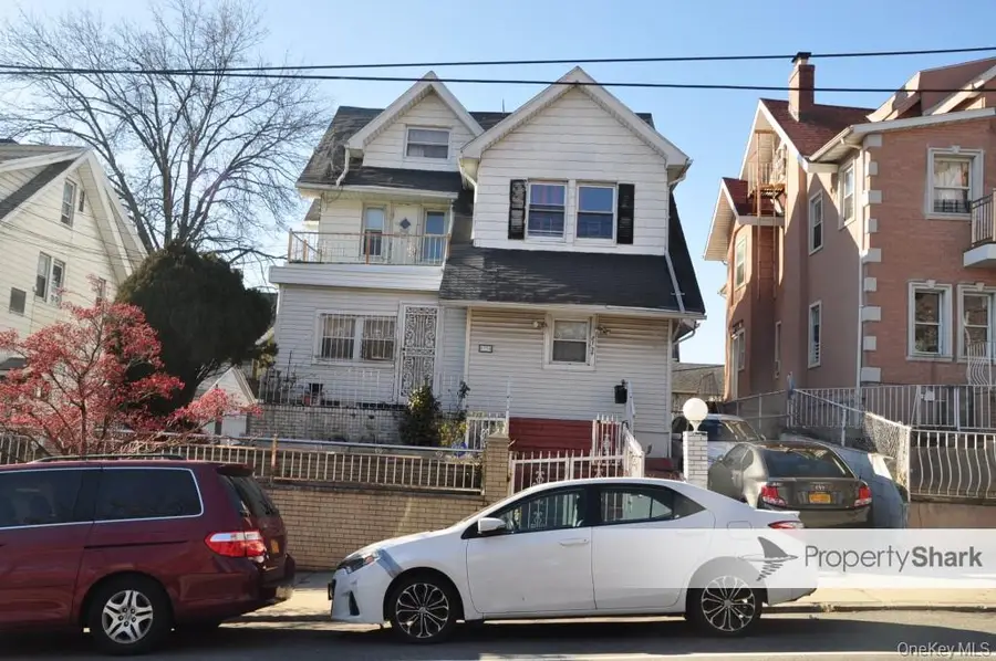 8734 169th Street, Jamaica, NY 11432 - #2