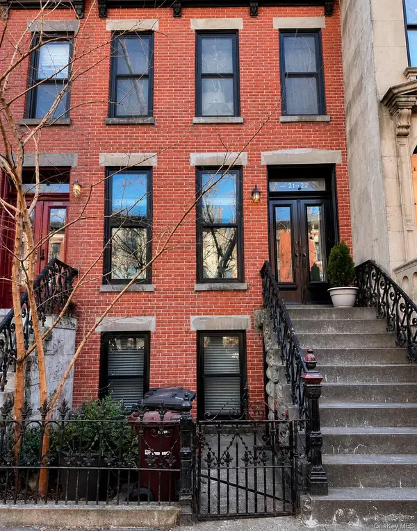 2122 45th Avenue, Long Island City, NY 11101