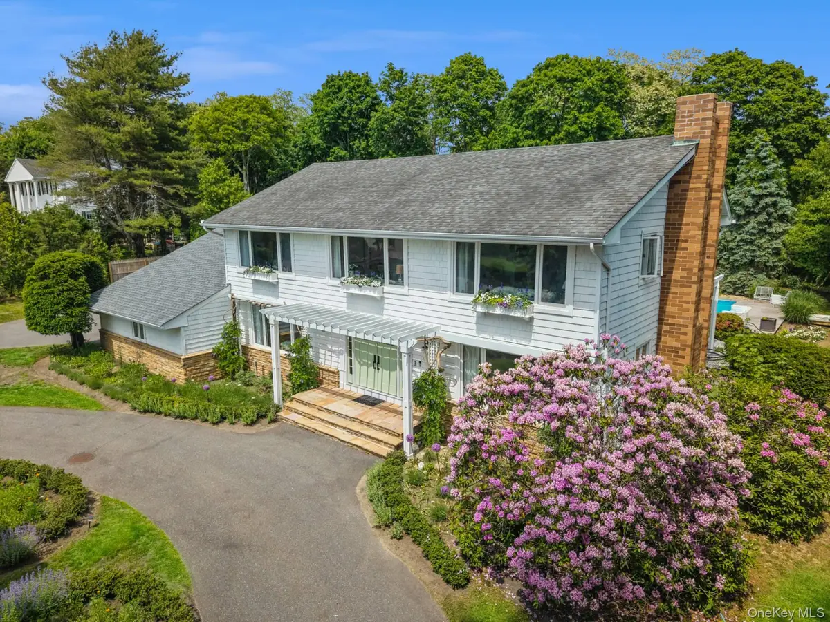 3 Mooring Drive, Bellport, NY 11713 - #1
