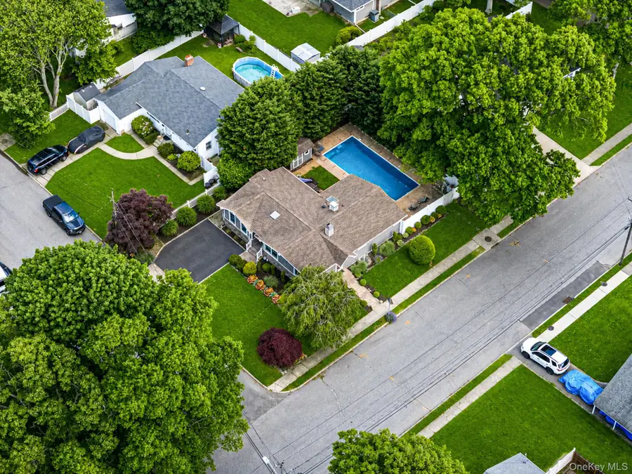 2 Pueblo Court, Sayville, NY 11782 - #2