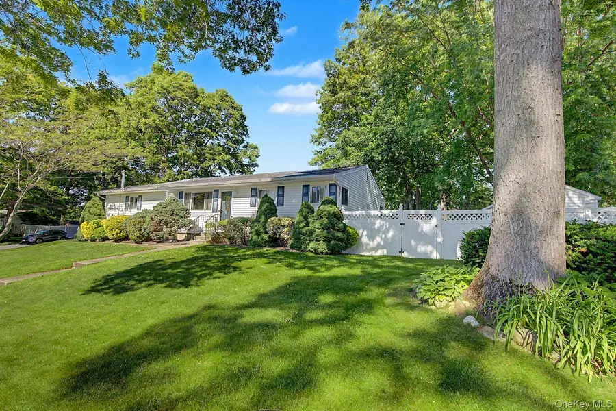 470 Ontario Street, Ronkonkoma, NY 11779 - #2