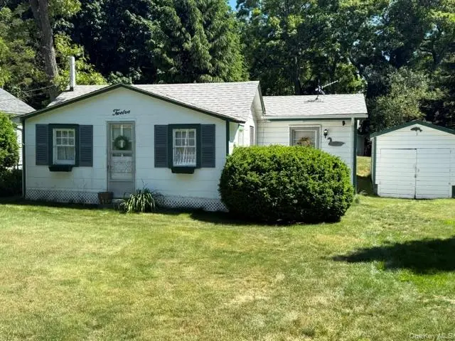 12 Midvale Avenue, Farmingville, NY 11738 - #1