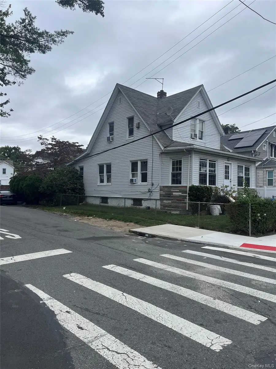 19401 Nashville Boulevard, Springfield Gardens, NY 11413 - #2