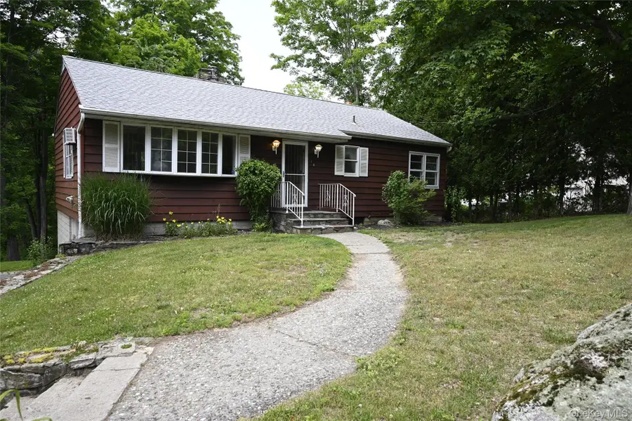 16 Greenridge Court, Carmel, NY 10512 - #2