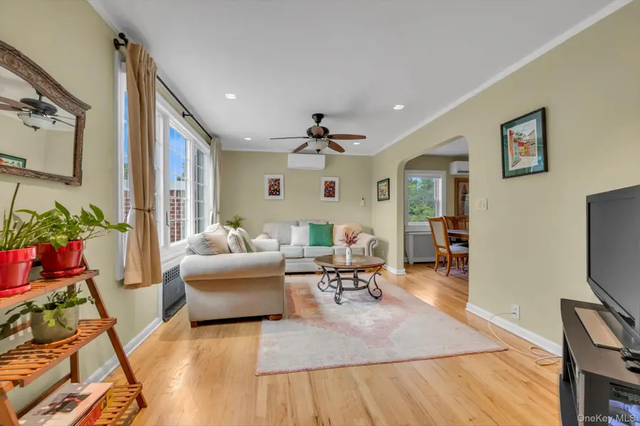 284 Whitehall Road, Garden City, NY 11530 - #3
