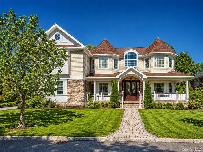78 Swan Court, East Hills, NY 11576 - #2