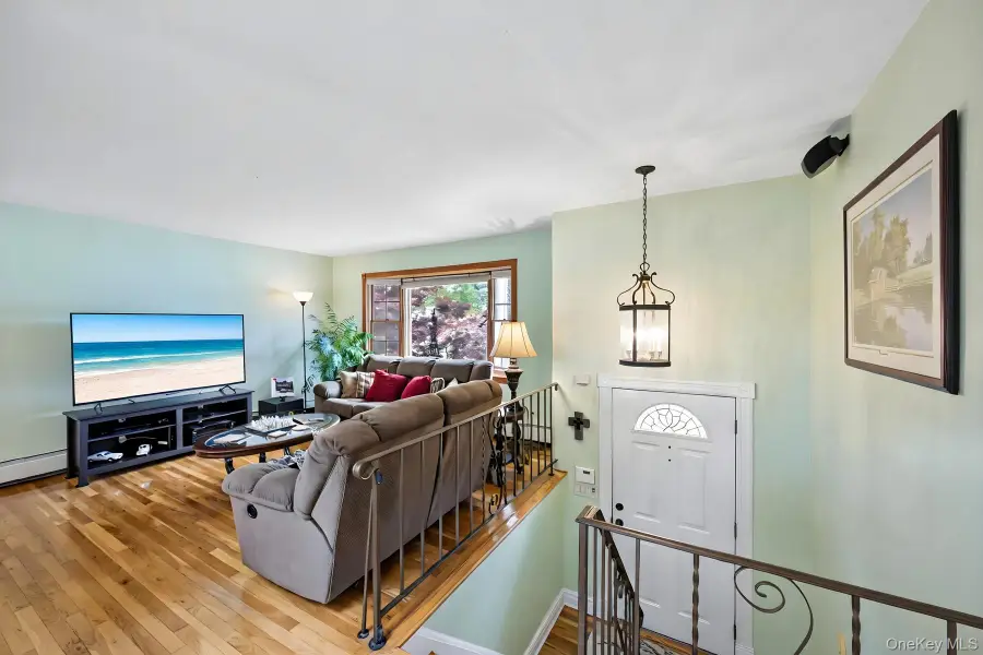 181 Emerson Avenue, North Babylon, NY 11703 - #3