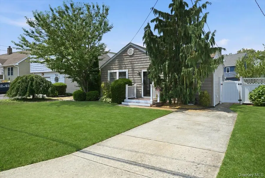 12 Annuskemunnica Road, Babylon, NY 11702 - #3