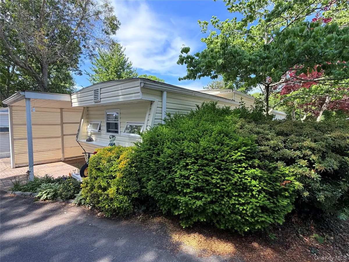 658 Sound Avenue #E-10, Calverton, NY 11933 - #1