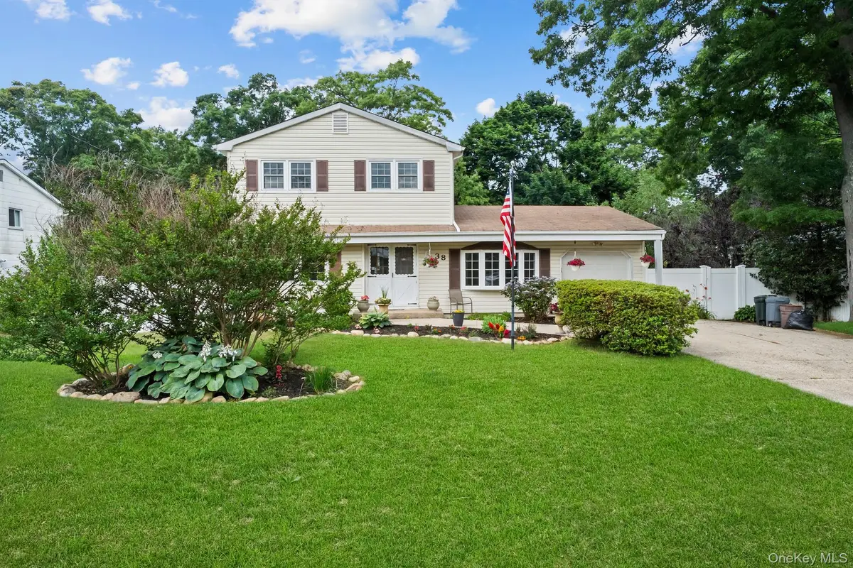 38 Pamlico Avenue, Ronkonkoma, NY 11779 - #1