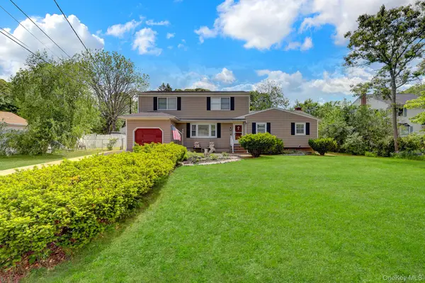 115 North Evergreen Drive, Selden, NY 11784
