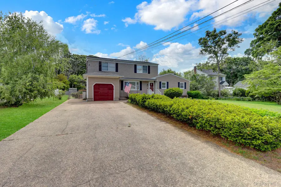 115 North Evergreen Drive, Selden, NY 11784 - #3
