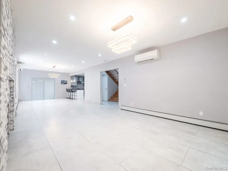 83-34 116th Street, Kew Gardens, NY 11418 - #3
